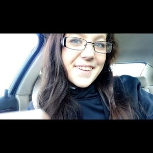 Meet your Posher, Ashleigh